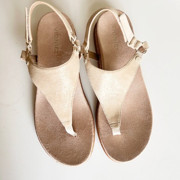 New—Vionic Kirra II Wedge Sandal - Picture 2 of 7